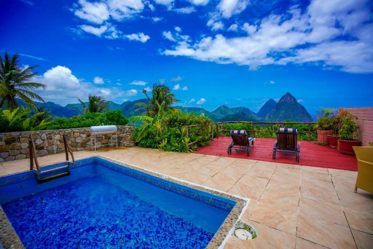 سوفريير Crystals Villa Hotel سانت لوسيا